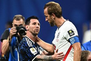 Vì sao áo Messi khác tất cả cầu thủ ở bán kết World Cup