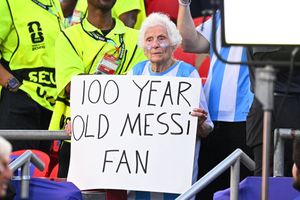 Cụ bà 100 tuổi đồng hành cùng Argentina vào chung kết World Cup 2026