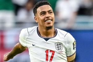 Arsenal sẵn sàng phá kỷ lục vì Morgan Rogers, MU nhắm Neco Williams gia cố hàng thủ
