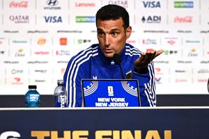 Scaloni trước cuộc hẹn với lịch sử