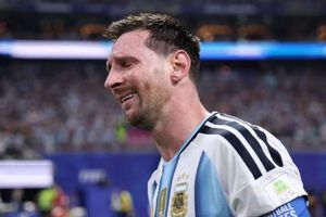 10 năm sau lời chia tay, Messi đứng trước chương cuối vĩ đại nhất