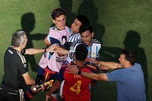 Ẩu đả sau trận chung kết biến Argentina thành kỷ lục gia thẻ đỏ trong lịch sử World Cup