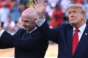 Toàn cảnh hình ảnh ông Trump xuất hiện trở thành tâm điểm chung kết World Cup