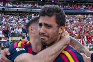 Rodri bật khóc sau chung kết, nhận Quả bóng vàng World Cup 2026