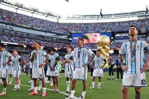 Sự ngờ vực bao trùm đội tuyển Argentina
