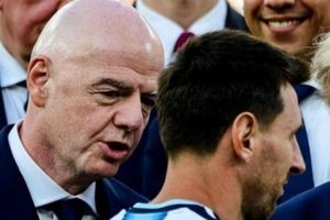 Messi phớt lờ Chủ tịch FIFA?