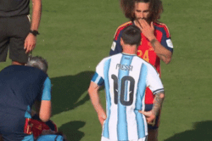 Messi bị nói là 'kẻ cầm đầu gian xảo'