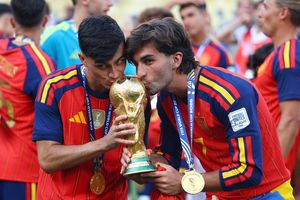 Real và PSG muốn có sự phục vụ của nhà vô địch World Cup