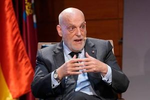 Chủ tịch La Liga: 'FIFA đang phá hủy bóng đá'