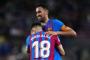 Busquets sắp trở lại Barcelona trên cương vị mới
