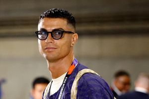 Ronaldo được khuyên lấn sân sang Hollywood
