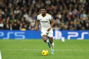 Tin chuyển nhượng 25.7: MU nhắm Tchouaméni, Dortmund bị Cologne khước từ