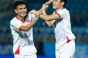 Luis Figo, Kaka thua Đình Bắc, Quang Hải tại ASEAN cup 2026