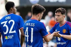 Thắng hủy diệt Rosenborg 5-0, dàn sao trẻ Man Utd tạo cơn đau đầu dễ chịu cho Carrick