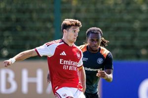 Tân binh Arsenal bùng nổ ngay trận đầu tiên