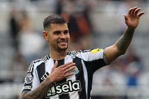 Arsenal theo đuổi Bruno Guimaraes: Bài toán định giá từ 50 đến 82 triệu bảng
