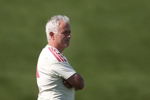 Mourinho ra yêu cầu với dàn sao Real