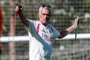 Mourinho thẳng thừng 5 cầu thủ 'bất khả xâm phạm' tại Real Madrid