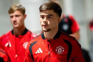 Manchester United rao bán Harry Amass với giá 6 triệu bảng sau thay đổi chiến thuật