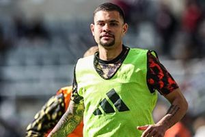 Arsenal chốt chi 90 triệu euro cho Bruno Guimaraes, Newcastle rộng cửa đón Martinelli