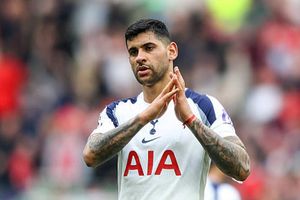 Inter Milan đạt thỏa thuận 40 triệu euro chiêu mộ Cristian Romero từ Tottenham Hotspur