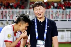 Báo Hàn: Tuyển Việt Nam 'đánh úp' Indonesia, thầy Kim quá cao tay