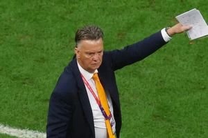 HLV Van Gaal sẽ lần thứ 4 dẫn dắt tuyển Hà Lan?
