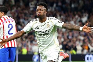 Real Madrid 'xuống nước' với Vinicius