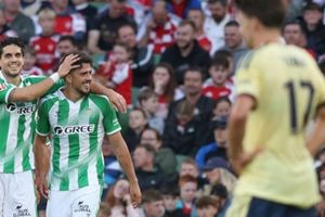 Hàng thủ thảm họa, Arsenal gục ngã 1-3 trước Real Betis tại Dublin