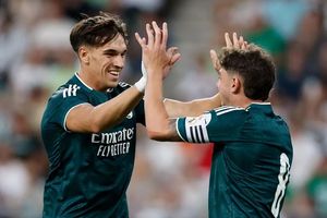 Dàn sao Real nhọc nhằn hạ Ferencvaros