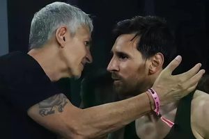 Messi và vợ về Argentina