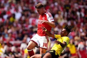 Arsenal thua Dortmund ở Emirates Cup: Điểm sáng Christos Tzolis và nỗi lo hàng thủ
