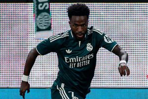 Real Madrid đã đúng khi giữ chân Vinícius