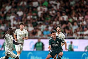 Real Madrid hạ Ferencvaros 2-1: Dấu ấn Bernardo Silva và bài toán tuyến giữa của Mourinho
