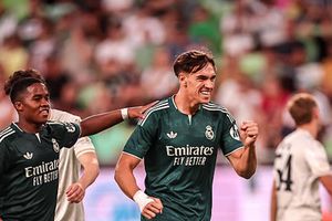 Tân binh Carlos Espi lập công giúp Real Madrid thắng sát nút Ferencvaros 2-1 ở Budapest