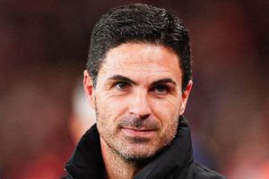 HLV hưởng lương cao nhất Premier League