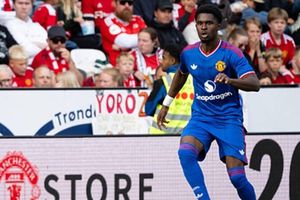 Manchester United khước từ đề nghị từ Southampton, quyết giữ tài năng trẻ Jaydan Kamason