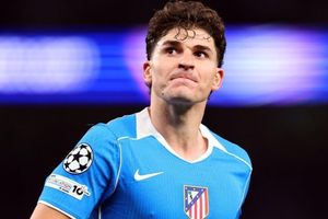 Alvarez nhận tối hậu thư từ phòng thay đồ Atletico