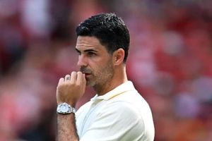 Arsenal tái thiết lực lượng phiên chợ hè 2026: Chiêu mộ Guimaraes, quyết lấy Julian Alvarez