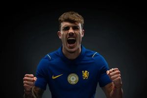 Chelsea ra mắt tân binh thứ 11 trong mùa hè này