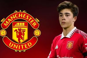 Man United chốt giá bán hậu vệ trẻ