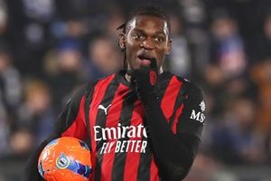 Galatasaray tái khởi động thương vụ chuyển nhượng Rafael Leao sau khi AC Milan hạ giá bán