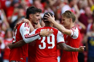Arsenal 2-0 Man City: Tân binh ghi dấu ấn