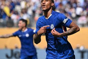 João Pedro ký hợp đồng mới với Chelsea đến năm 2032