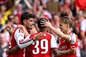 Siêu máy tính chọn Arsenal, khả năng vô địch gấp đôi Man City