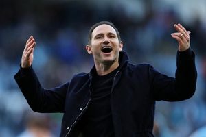 Arsenal gặp ngay đội bóng mang hiệu ứng Lampard