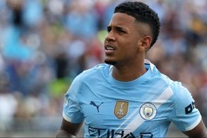 Tottenham đạt thỏa thuận chiêu mộ Savinho từ Man City
