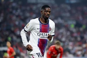 Luis Enrique thẳng tay với Dembele