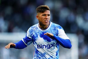 Man City chi số tiền khủng cho Enzo Fernandez