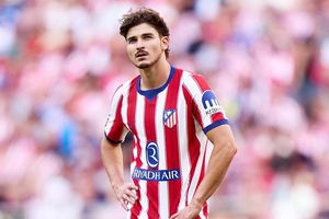Julian Alvarez bị Atletico Madrid ép gia nhập Arsenal
